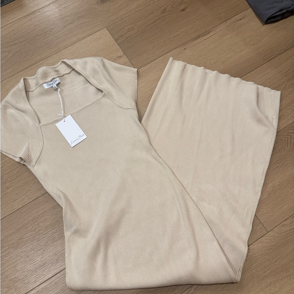 Elegant Cream Short-Sleeve maternity dress